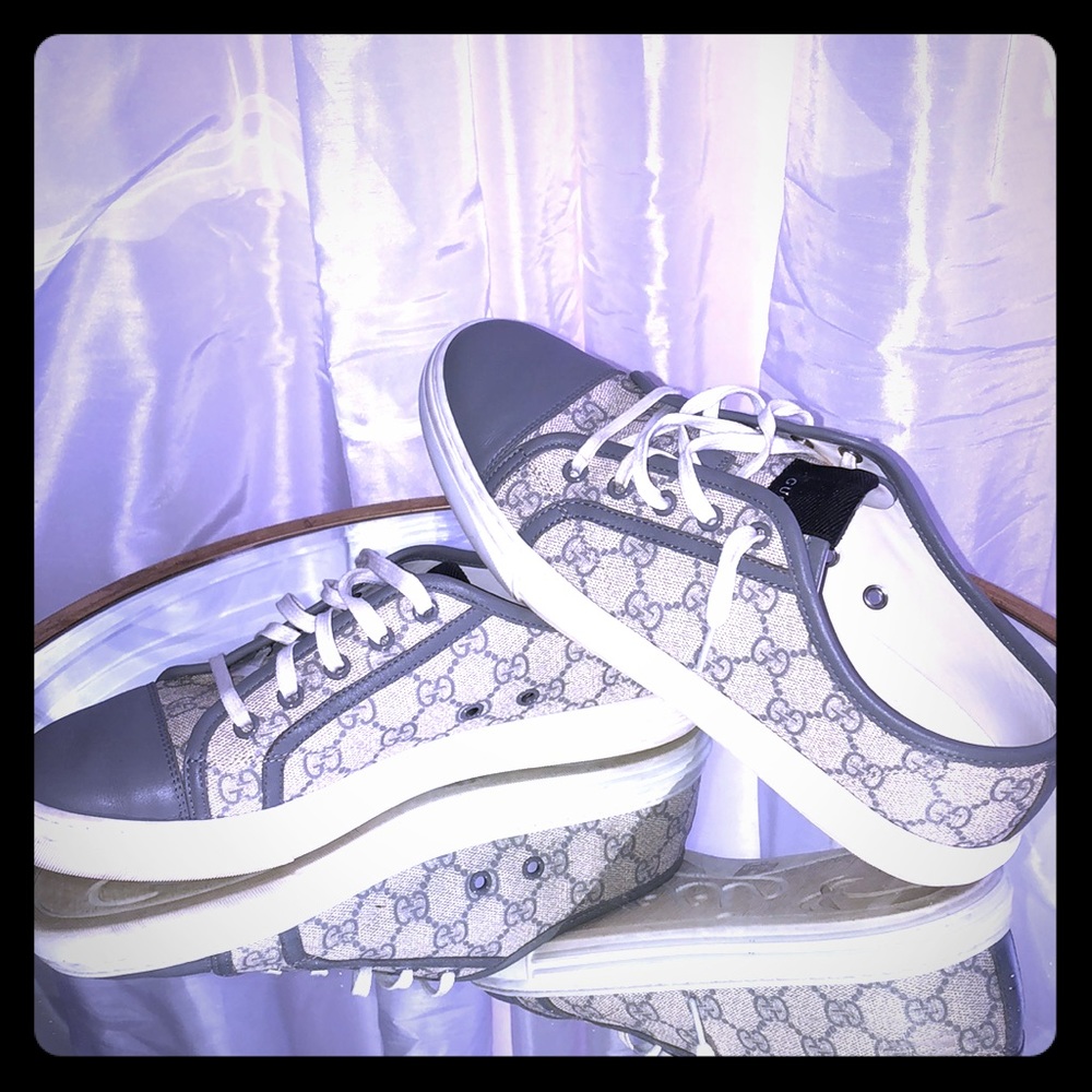 >>... Gucci Sneakers ...<<